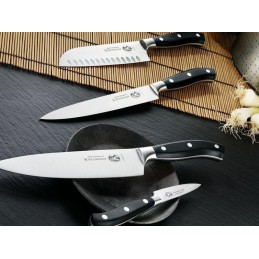 VICTORINOX Couteau Santoku Victorinox Forge Grand Maitre - 17cm 7.7303.17G Couteaux de cuisine