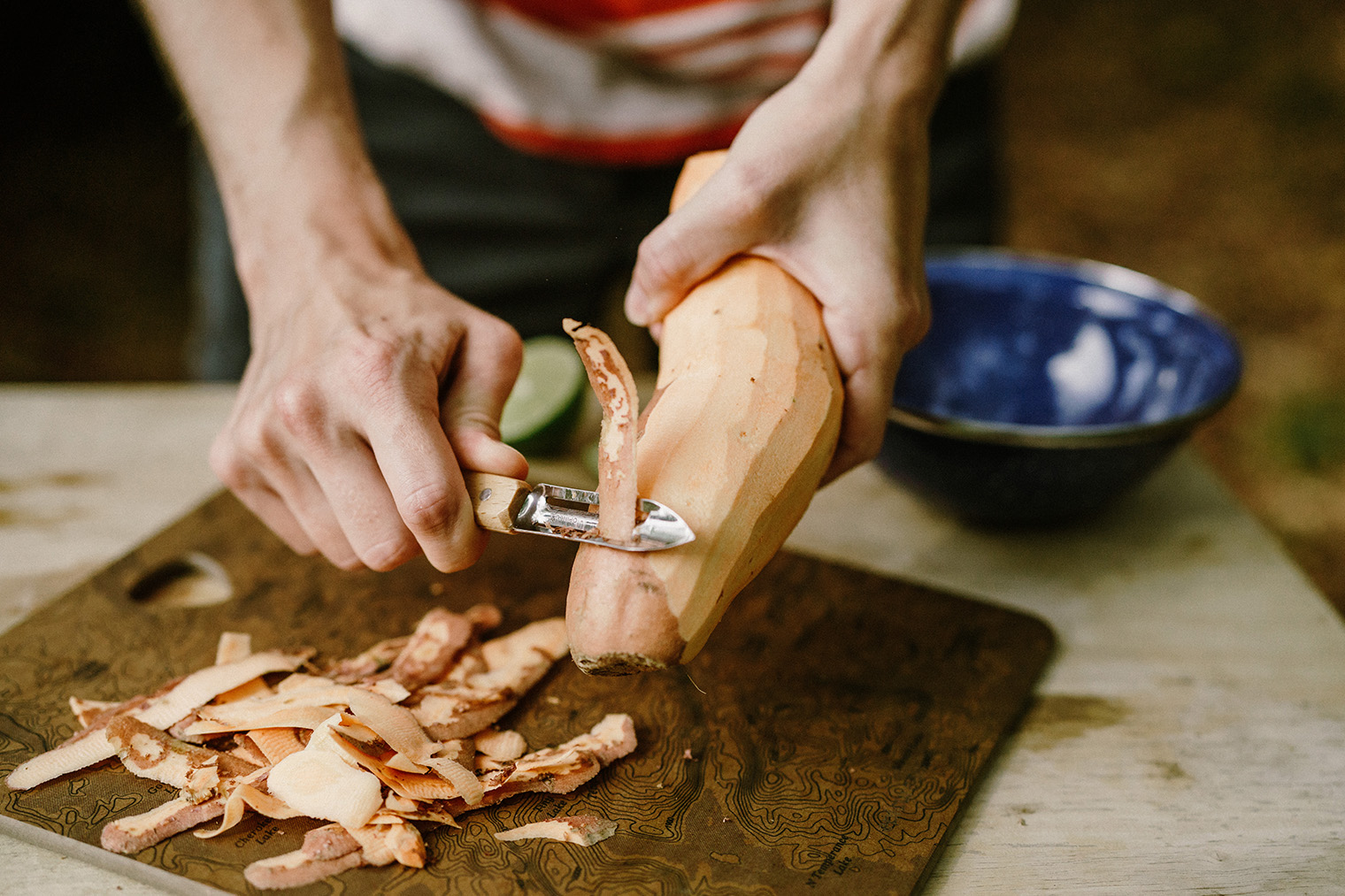 couteau éplucheur opinel